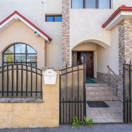 Farawayhomes Aparthotel Near Vienna Airport - Anytime Self Check-In Брук-ан-дер-Лайта Екстер'єр фото