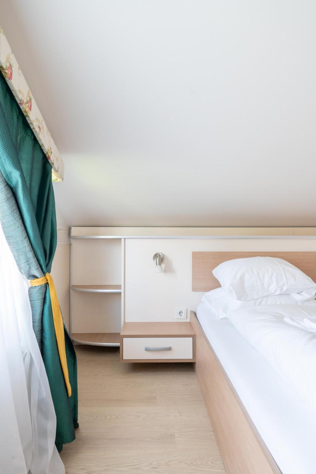 Farawayhomes Aparthotel Near Vienna Airport - Anytime Self Check-In Брук-ан-дер-Лайта Екстер'єр фото