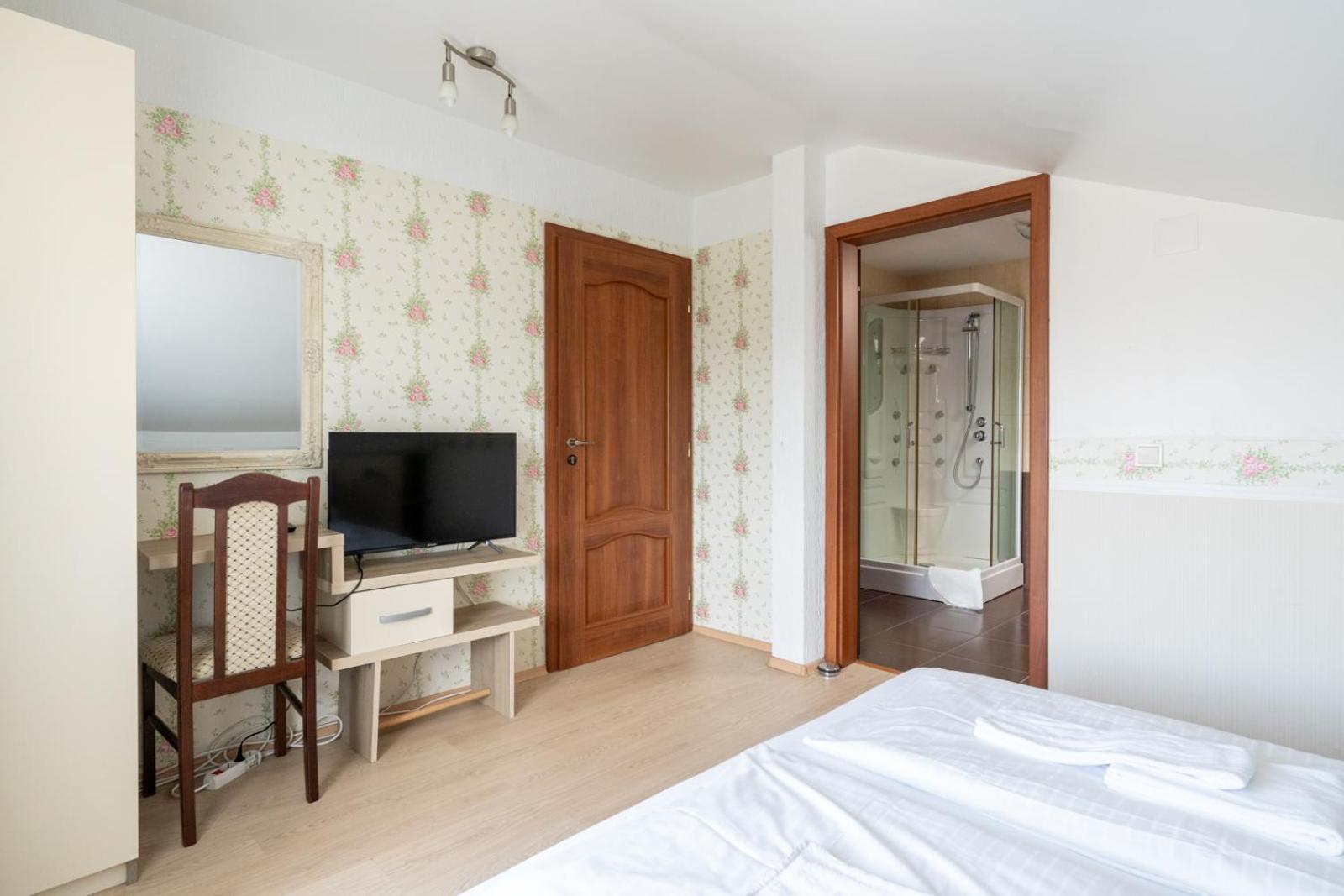 Farawayhomes Aparthotel Near Vienna Airport - Anytime Self Check-In Брук-ан-дер-Лайта Екстер'єр фото