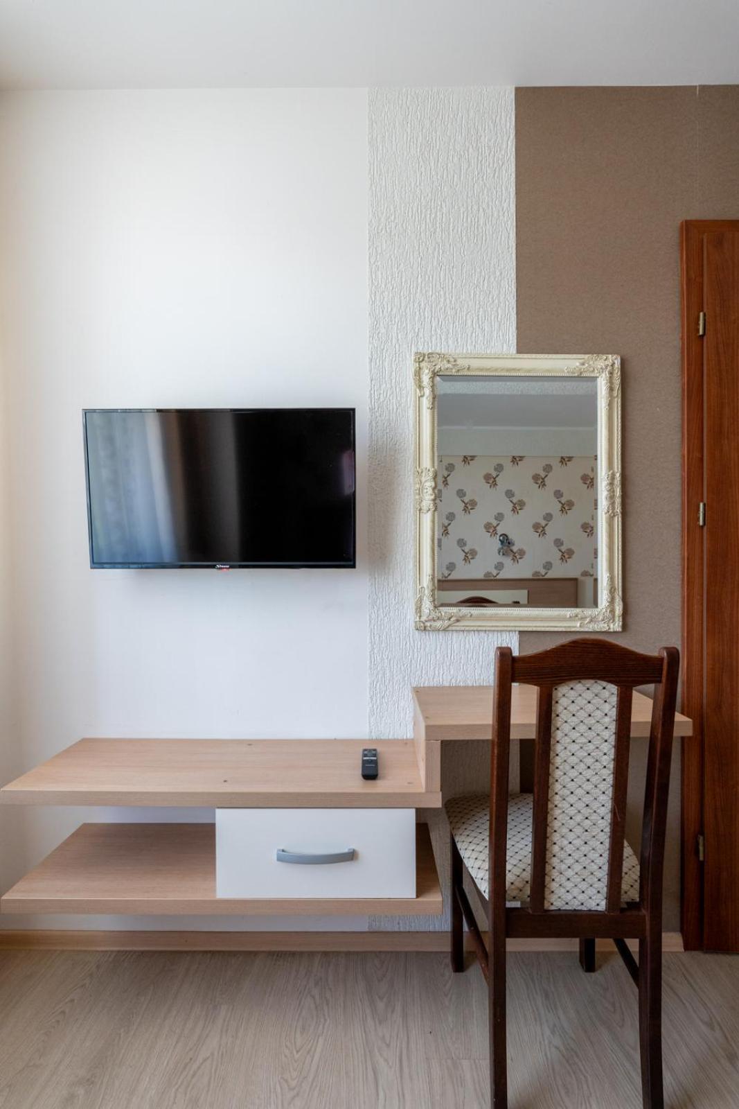 Farawayhomes Aparthotel Near Vienna Airport - Anytime Self Check-In Брук-ан-дер-Лайта Екстер'єр фото